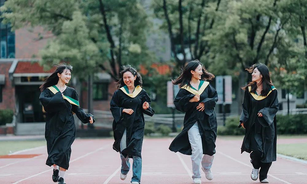 [文藻外語學院畢業照]高雄攝影師默德，畢業生都會推薦給學弟妹的攝影師